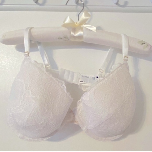 ASOS White Lace Full-Coverage Bra - Picture 5 of 5